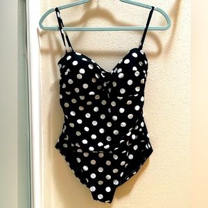 Catalina Ladies Polka Dot One Piece Swimsuit w/ cover up shorts